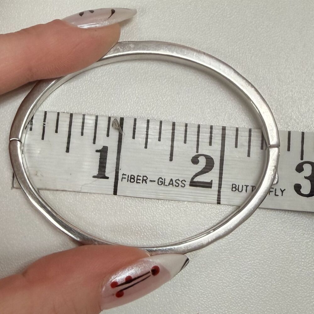 Kendra Scott Zorte Hinged Bangle Bracelet Silver Rhodium Finish - Pre-Owned - Picture 8 of 12